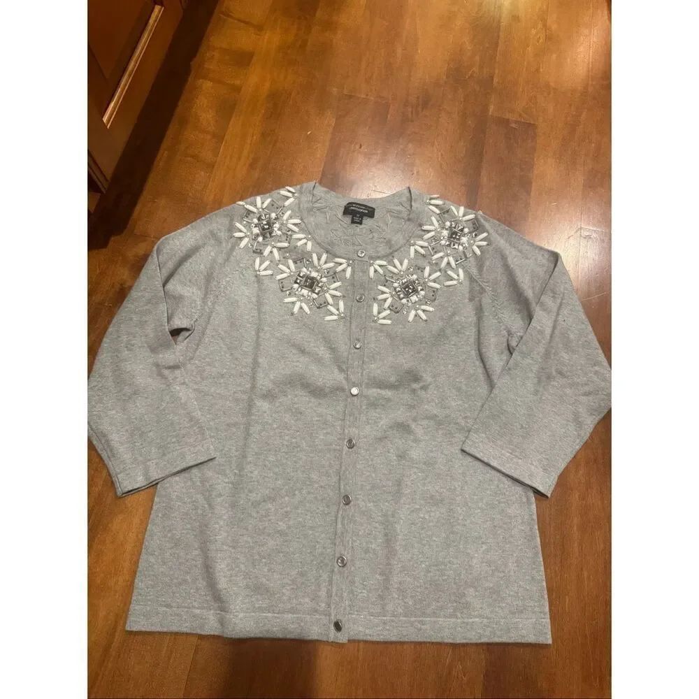 Isaac Mizrahi Live! Limited Edition cardigan sweater in size Medium